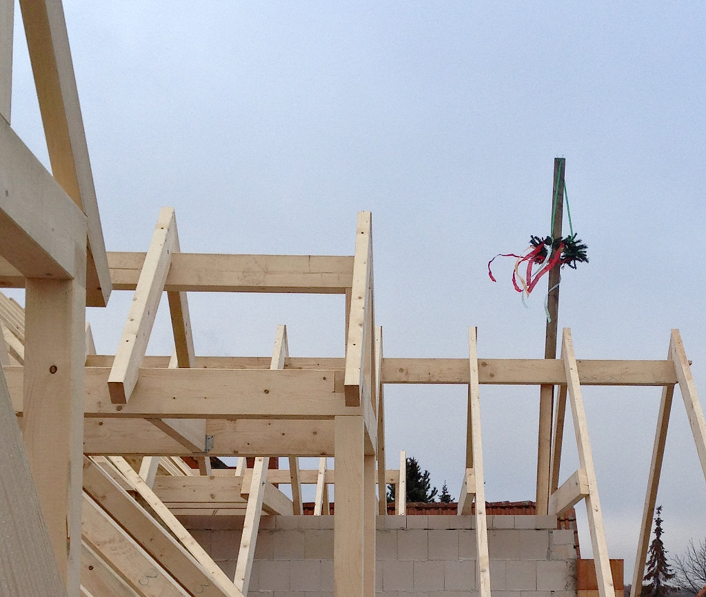 Richtfest mit tradionellem Kranz